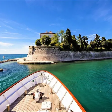 Lanterna * Zadar