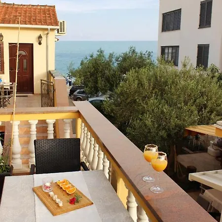 Lanterna Apartamento